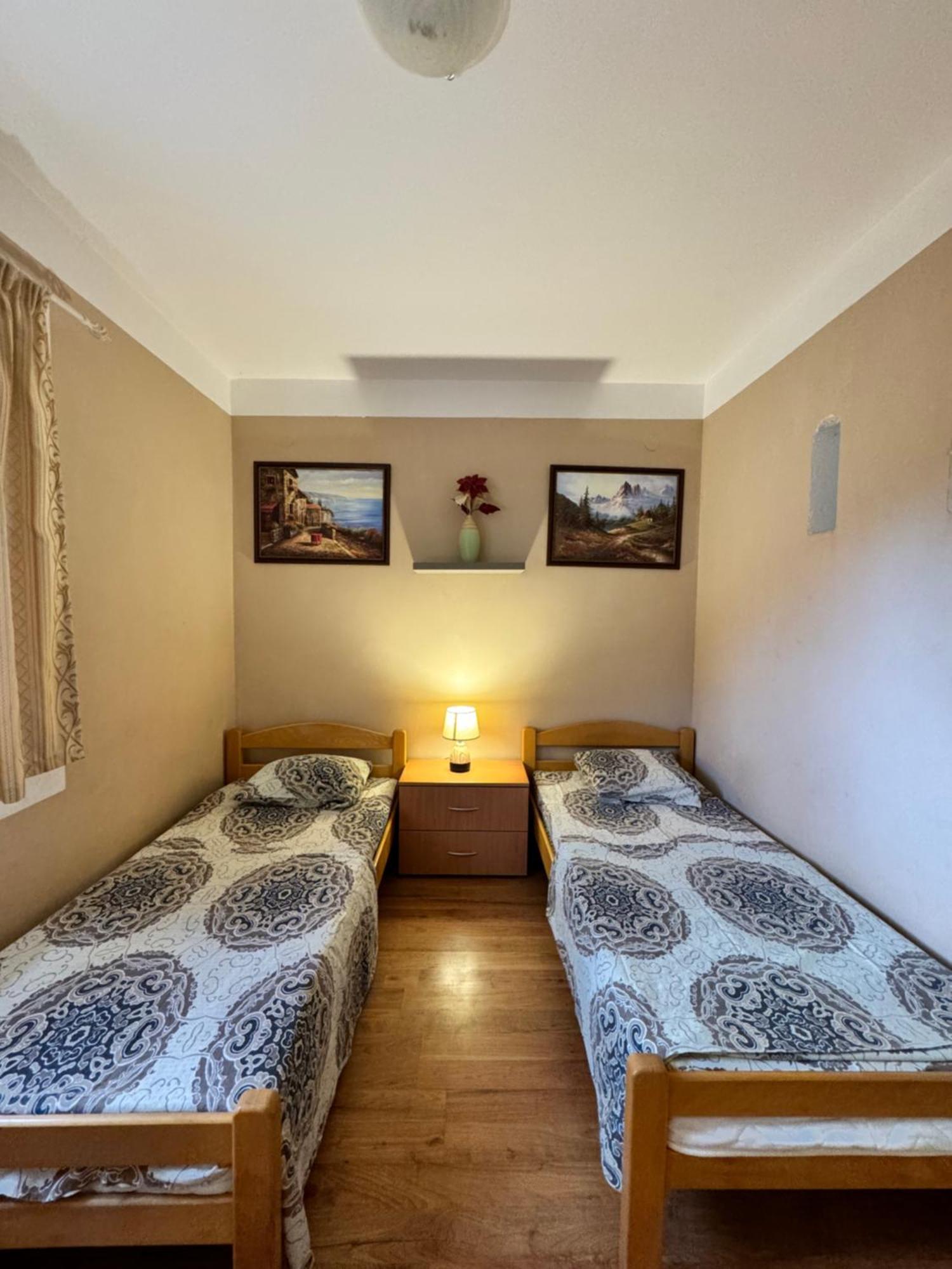 Carine Garden Apartment Рисан Стая снимка